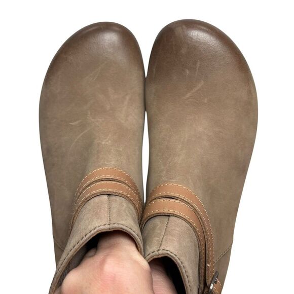 NEW Dansko Womens Size 37 / US 6.5 Taupe Tan Burnished Nubuck Brook Bootie Boot - Picture 4 of 10